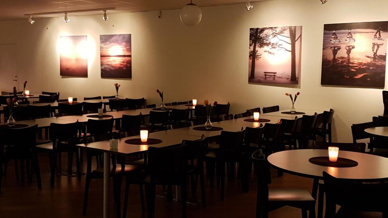 Karlskoga Folkhoegskola Vandrarhem Udden Ngoại thất bức ảnh