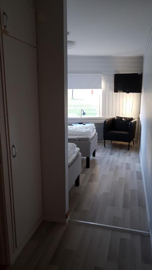 Karlskoga Folkhoegskola Vandrarhem Udden Ngoại thất bức ảnh